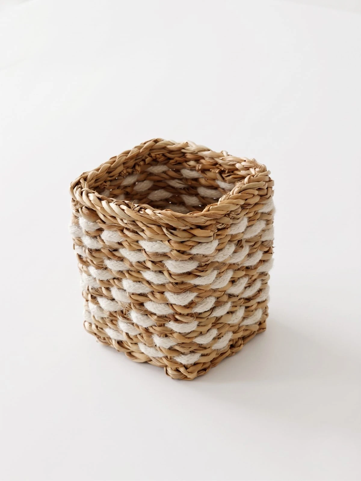 Office Desk Items - Plain 109